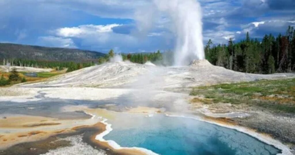 Yellowstone National Park Biscuit Basin